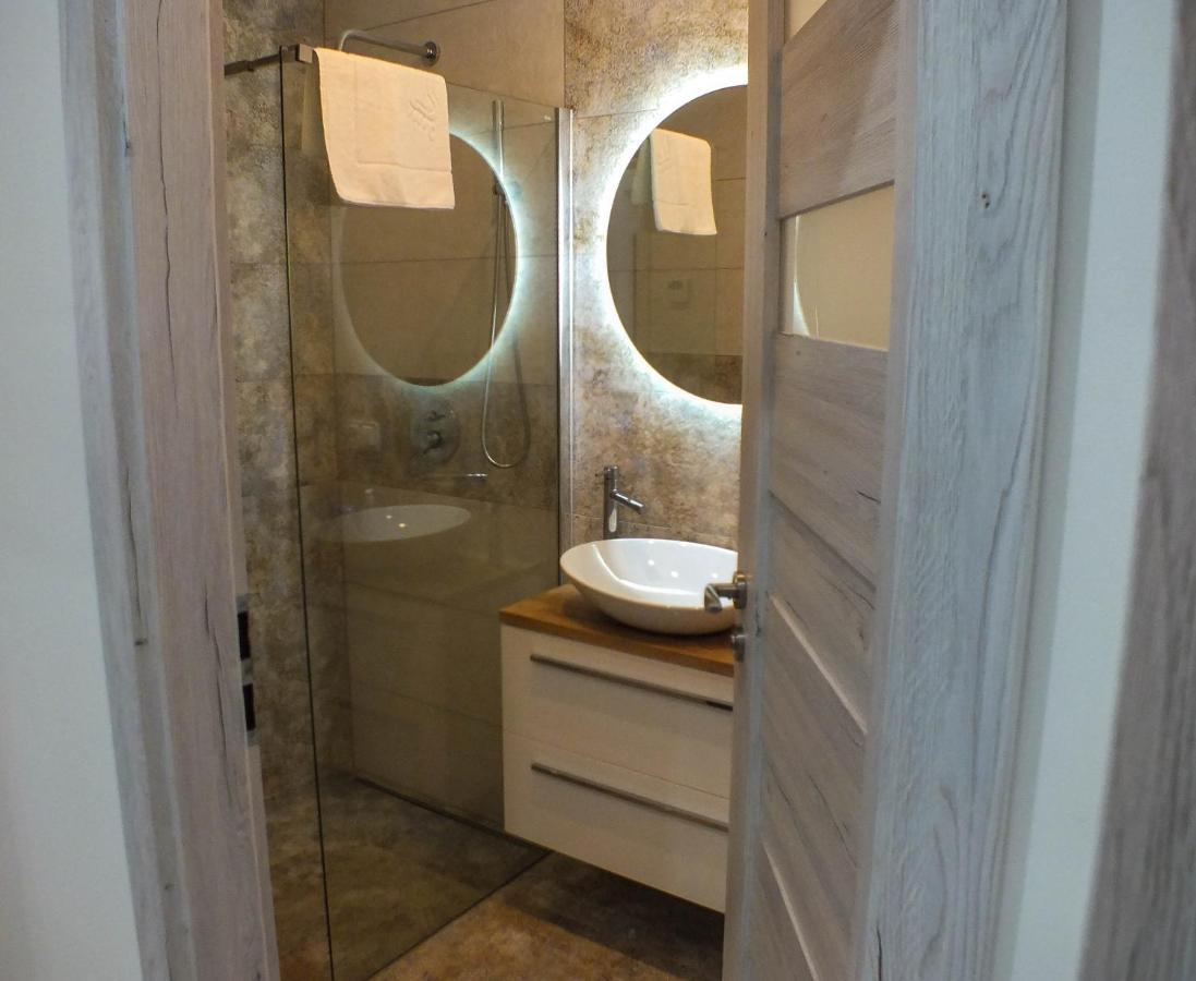 Apartament Plac Piastowski 1 Jelenia Gora Bagian luar foto