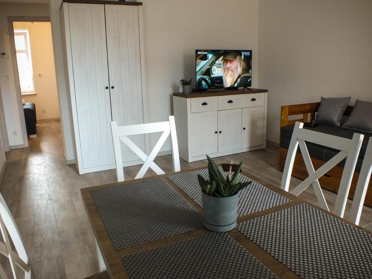 Apartament Plac Piastowski 1 Jelenia Gora Bagian luar foto